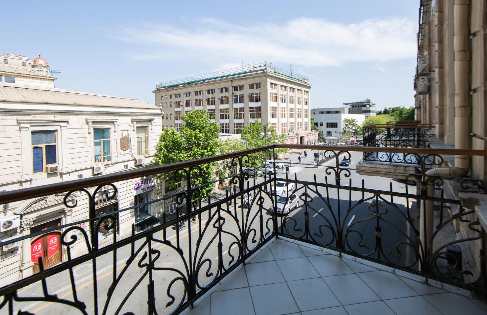 Passaje Old Hotel Baku Eksteriør billede