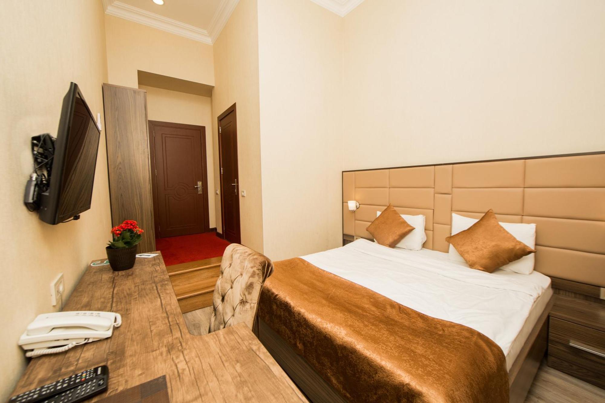 Passaje Old Hotel Baku Eksteriør billede