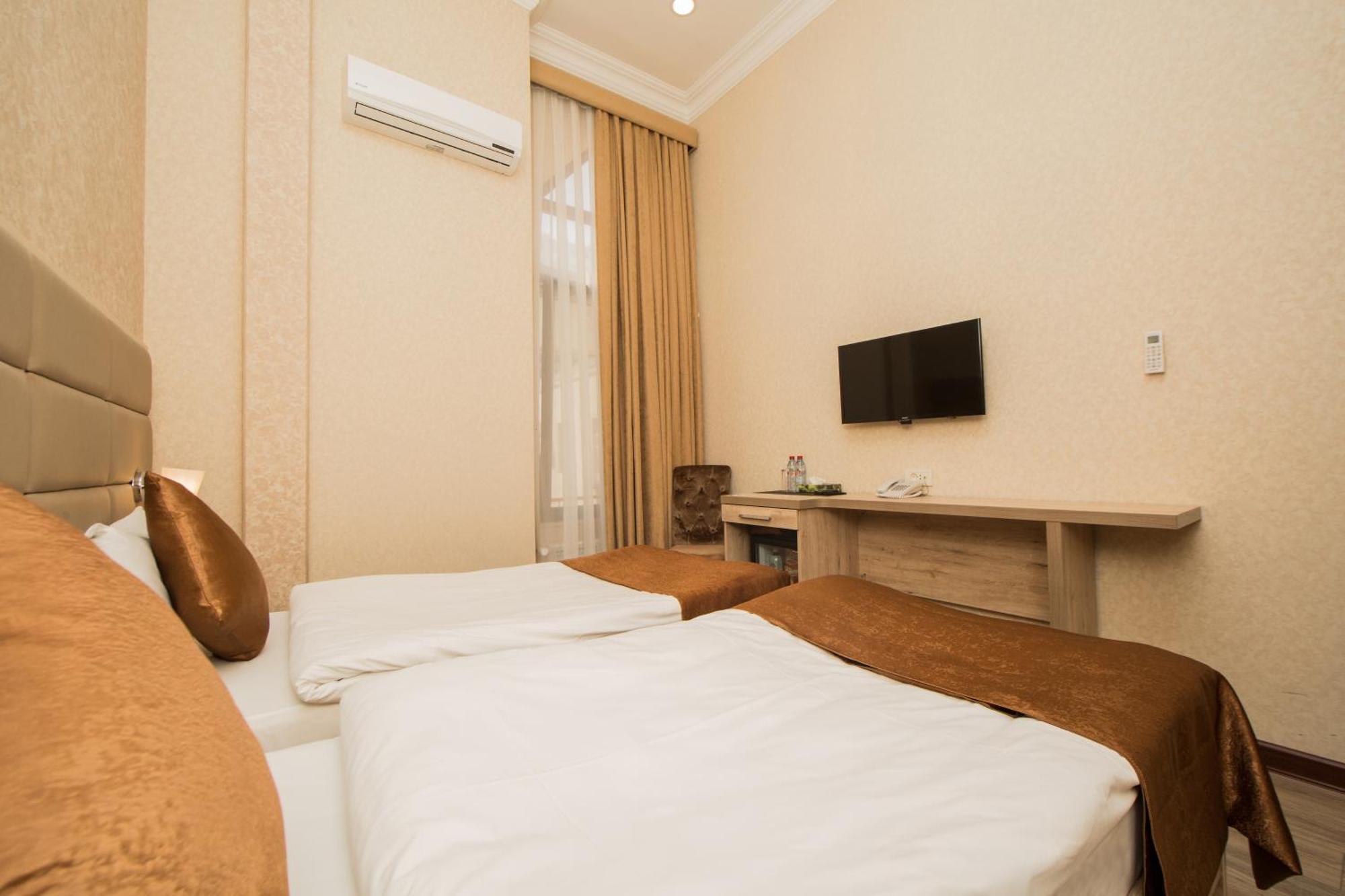 Passaje Old Hotel Baku Eksteriør billede