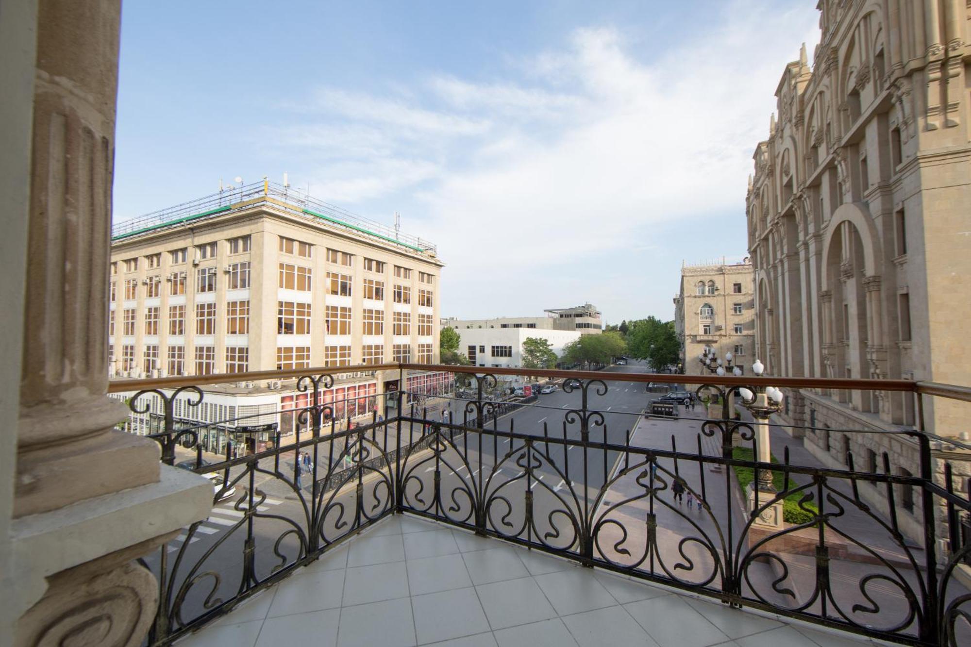 Passaje Old Hotel Baku Eksteriør billede