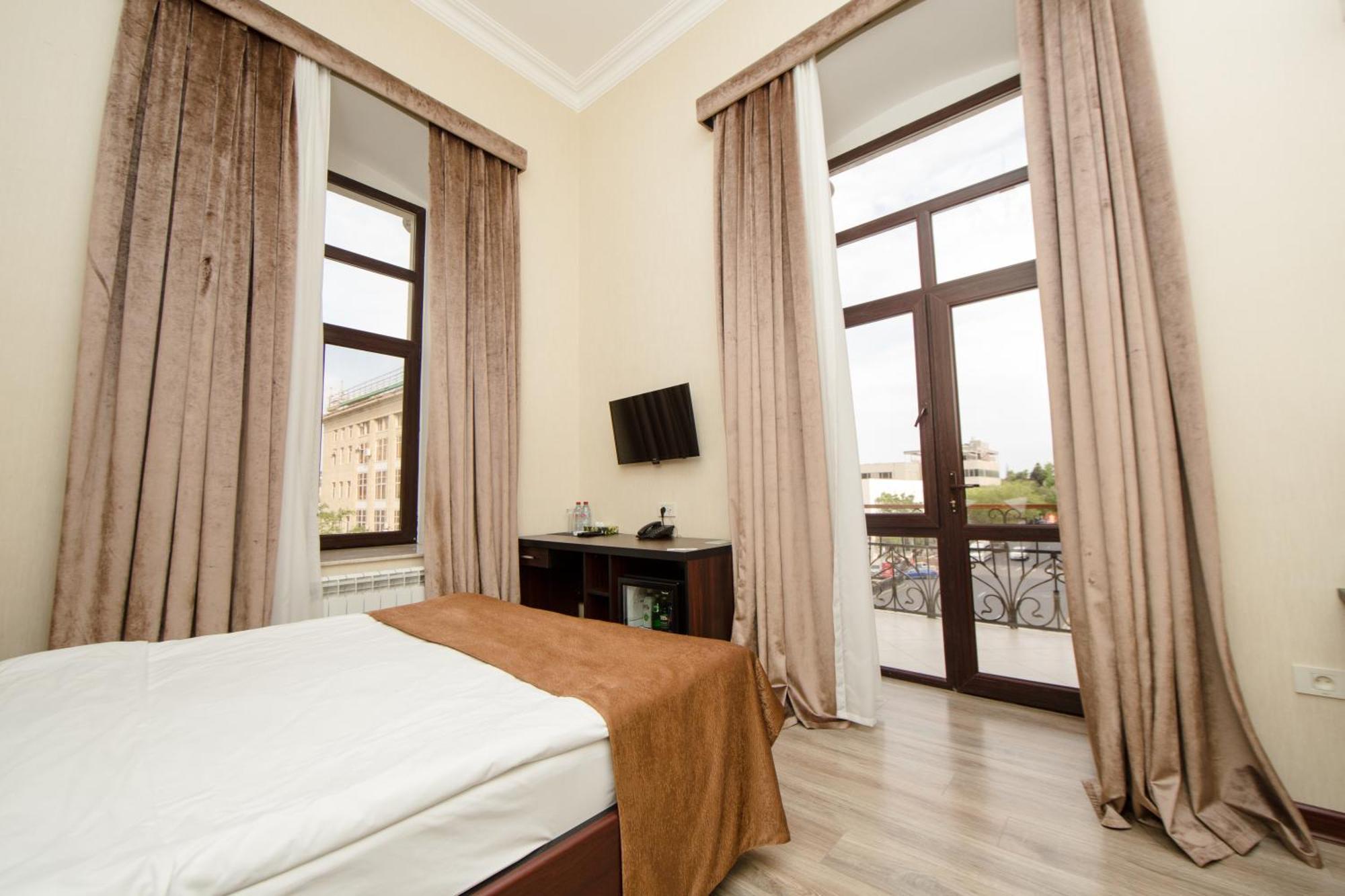 Passaje Old Hotel Baku Eksteriør billede