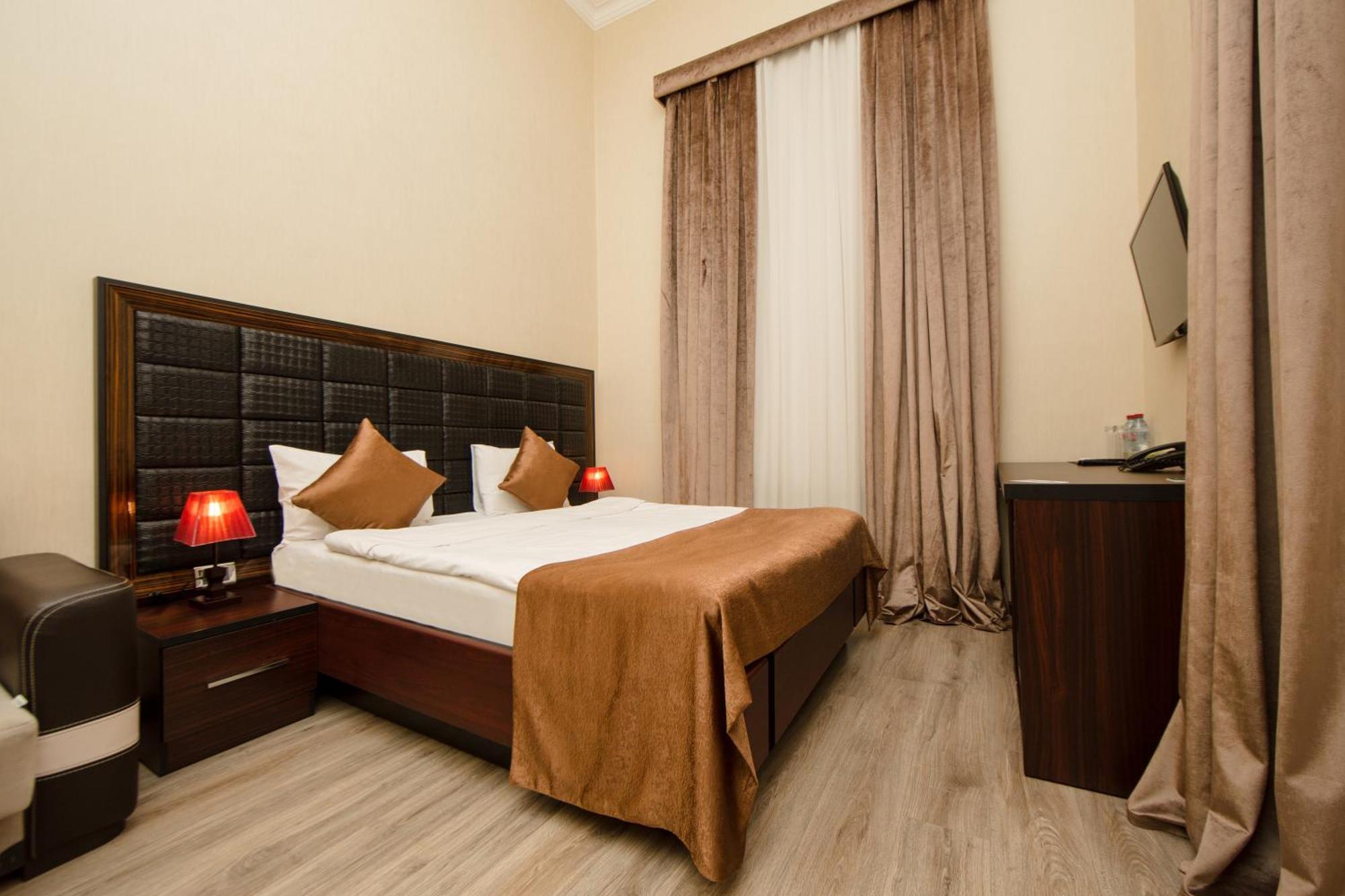 Passaje Old Hotel Baku Eksteriør billede